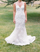 Load image into Gallery viewer, Mira Zwillinger &#39;Verona&#39; size 2 used wedding dress front view on bride
