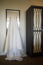 Load image into Gallery viewer, Wtoo &#39;Opaline&#39; size 6 used wedding dress front view on hanger
