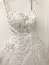 Load image into Gallery viewer, Alfred Angelo &#39;Srapphire&#39; size 4 sample wedding dress front view on hanger
