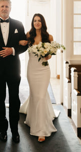 Sarah Seven 'Blake Dress with Jack Train' wedding dress size-02 PREOWNED
