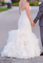 Load image into Gallery viewer, Allure Bridals &#39;9254&#39; wedding dress size-08 PREOWNED

