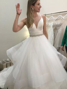 Calla Blanche 'L'Amour LA8223' wedding dress size-02 NEW