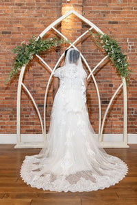 David's Bridal 'Embroidered illusion mock neck wedding dress' wedding dress size-16 PREOWNED