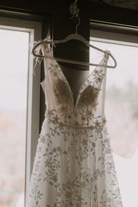 Neta Dover 'Elizabeth' wedding dress size-06 PREOWNED