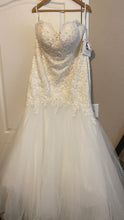 Load image into Gallery viewer, Mori Lee &#39;3227&#39; wedding dress size-22 NEW

