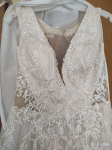 David's Bridal 'SWG722 IVYCHAM' wedding dress size-12 NEW