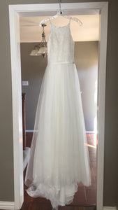 Allure 'Romance-3114' size 2 new wedding dress front view on hanger