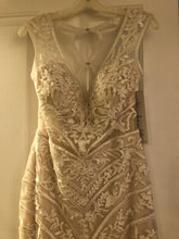 Load image into Gallery viewer, Isabelle Hart &#39;Sheath&#39; wedding dress size-06 PREOWNED
