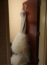 Load image into Gallery viewer, Stephen Yearick &#39;57yNY1428&#39; size 10 used wedding dress side view on hanger
