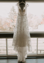 Load image into Gallery viewer, Neta Dover &#39;Elizabeth&#39; wedding dress size-06 PREOWNED
