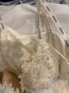 Enzoani 'Mercedes (17097)' wedding dress size-06 NEW
