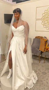 Designer Boutique 'Santiago' wedding dress size-14 NEW