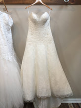 Load image into Gallery viewer, Matthew Christopher &#39;Adeline&#39; size 16 used wedding dress front view on hanger
