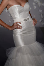 Load image into Gallery viewer, Tara Keely &#39;Jim Hjelm Couture&#39; - Tara Keely - Nearly Newlywed Bridal Boutique - 4
