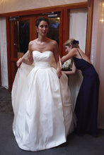 Load image into Gallery viewer, Amsale &#39;Newport&#39; - Amsale - Nearly Newlywed Bridal Boutique - 2
