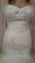 Load image into Gallery viewer, Alfred Angelo &#39;2448&#39; - alfred angelo - Nearly Newlywed Bridal Boutique - 4
