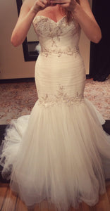 Enzoani 'Gretchen' size 4 new wedding dress front view on bride