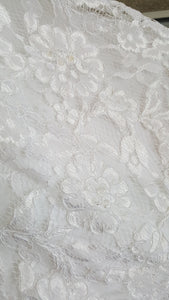 Monique Luo 'White Dress' size 2 new wedding dress close up of material