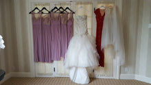 Load image into Gallery viewer, Pronovias &#39;Prival&#39; - Pronovias - Nearly Newlywed Bridal Boutique - 8
