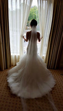 Load image into Gallery viewer, Pronovias &#39;Prival&#39; - Pronovias - Nearly Newlywed Bridal Boutique - 7
