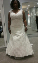 Load image into Gallery viewer, David&#39;s Bridal &#39;Satin and Lace&#39; size 18 new wedding dress front view on bride
