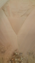 Load image into Gallery viewer, Anaiss &#39;Modern&#39; size 8 new wedding dress view of fabric
