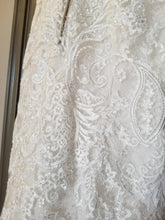 Load image into Gallery viewer, Aire Barcelona &#39;Caiman&#39; size 4 used wedding dress close up of fabric
