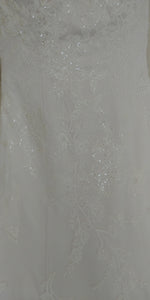 Oleg Cassini '517' size 2 used wedding dress view of material