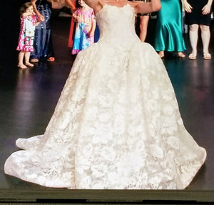 Karen Sabag 'Custom' size 0 used wedding dress front view on bride