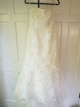 Load image into Gallery viewer, Oleg Cassini &#39;464&#39; size 6 used wedding dress front view on hanger
