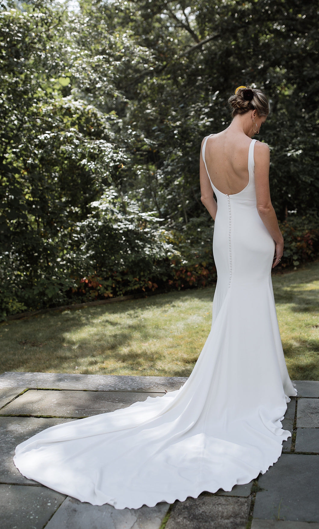 Pronovias 'Hispalis' size 8 used wedding dress back view on bride