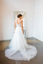 Load image into Gallery viewer, Tara LaTour- Rose And Williams  &#39;Top with Holmes Skirt&#39; size 0 used wedding dress back view on bride

