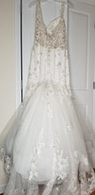 Load image into Gallery viewer, Allure Bridals &#39;C568&#39;
