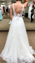 Load image into Gallery viewer, Watters &#39;Galatea&#39; wedding dress size-02 PREOWNED
