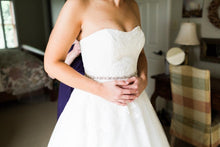 Load image into Gallery viewer, Anne Barge &#39;Swan Lake&#39; wedding dress size-12 PREOWNED
