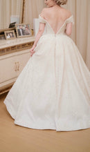 Load image into Gallery viewer, Charbel Zoe &#39;Custom&#39; size 2 used wedding dress back view on bride
