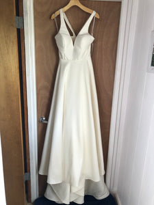 Wtoo '# 12119' wedding dress size-04 SAMPLE