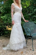 Load image into Gallery viewer, Atelier Emelia &#39;Ava&#39; wedding dress size-06 PREOWNED
