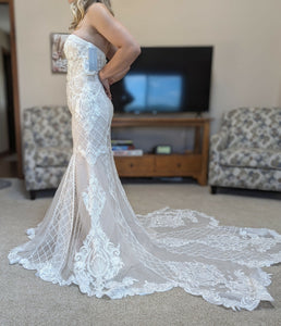 Oleg Cassini 'CWG878' wedding dress size-04 NEW