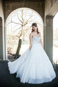 Maggie Sottero 'Esme' size 0 used wedding dress front view on model