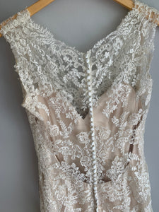 Maggie Sottero 'Melanie' wedding dress size-06 PREOWNED