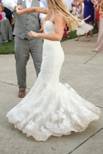Load image into Gallery viewer, Enzoani &#39;Casablanca Blue &#39; wedding dress size-04 PREOWNED

