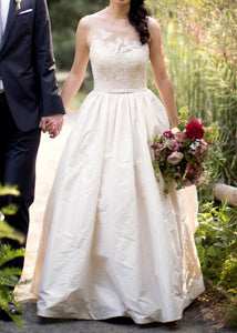 Amsale 'Ryan' size 4 new wedding dress front view on bride