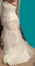 Load image into Gallery viewer, Cara Mia &#39;29268&#39; wedding dress size-18W NEW

