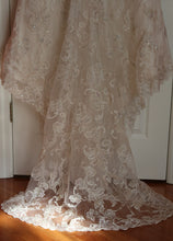 Load image into Gallery viewer, Casablanca &#39;1869&#39; wedding dress size-10 PREOWNED
