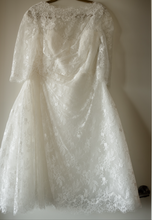 Load image into Gallery viewer, Monique Lhuillier &#39;Vignette&#39; size 18 used wedding dress front view on hanger
