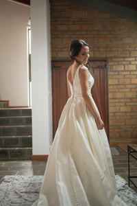David's Bridal 'High neck Mikado Ball Gown Wedding Dress' wedding dress size-02 PREOWNED