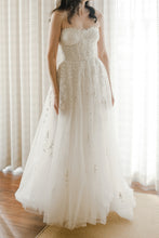 Load image into Gallery viewer, Reem Acra &#39;Fleur&#39; wedding dress size-04 PREOWNED
