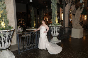 Oleg Cassini 'CWG912' wedding dress size-18W PREOWNED
