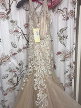 Load image into Gallery viewer, Allure Bridals &#39;C388&#39; size 2 new wedding dress front view on hanger
